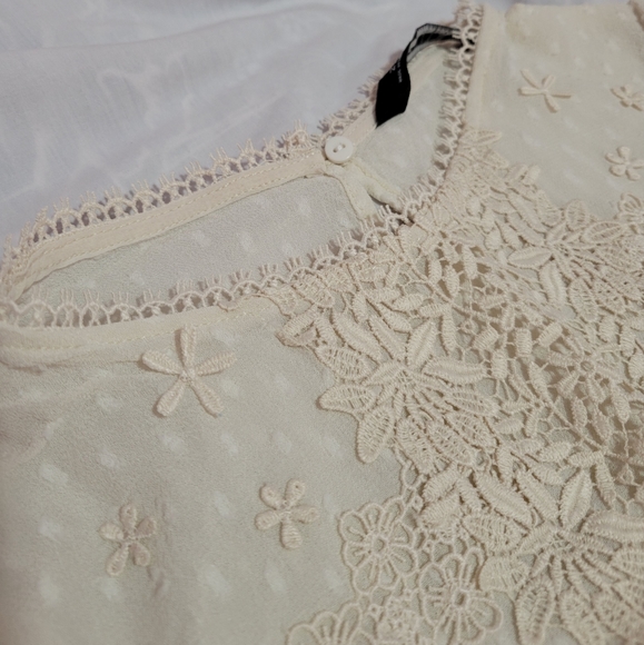 ZARA laced, off-white, long-sleeved top/blouse - Picture 4 of 5